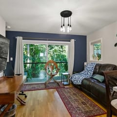 Peaceful, centrally located condo in Magnolia