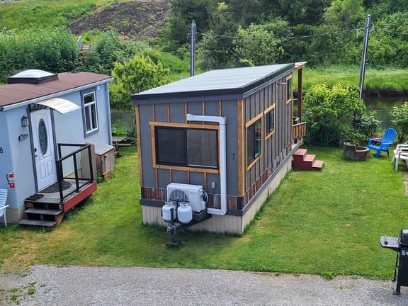 Tiny home by the beach